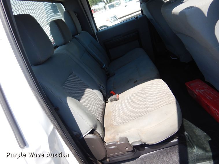 image for item DO3081 2016 Ford F350 Super Duty XL  Crew Cab flatbed pickup truck