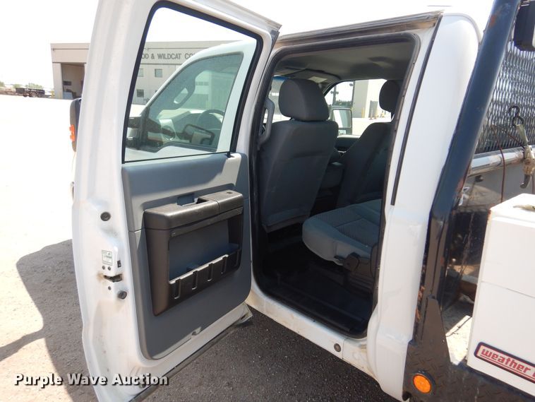 image for item DO3081 2016 Ford F350 Super Duty XL  Crew Cab flatbed pickup truck