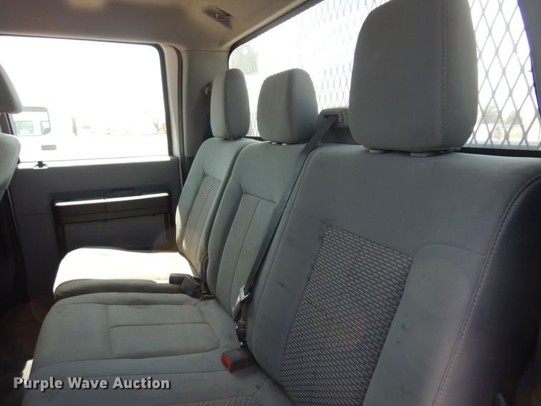 image for item DO3081 2016 Ford F350 Super Duty XL  Crew Cab flatbed pickup truck