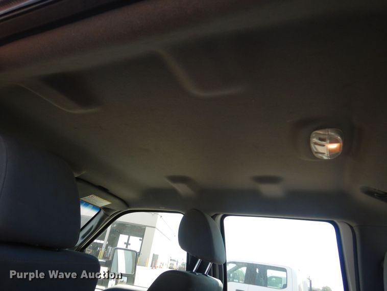 image for item DO3081 2016 Ford F350 Super Duty XL  Crew Cab flatbed pickup truck