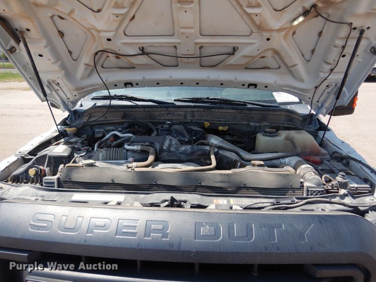 image for item DO3081 2016 Ford F350 Super Duty XL  Crew Cab flatbed pickup truck