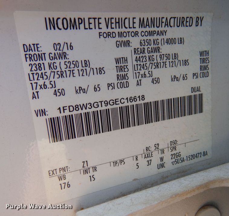 image for item DO3081 2016 Ford F350 Super Duty XL  Crew Cab flatbed pickup truck