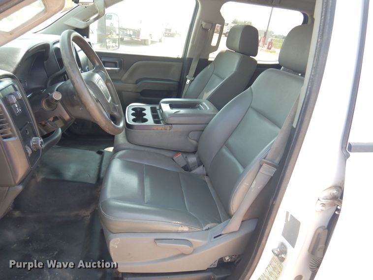 image for item DO3082 2015 GMC Sierra 3500HD  Crew Cab flatbed pickup truck