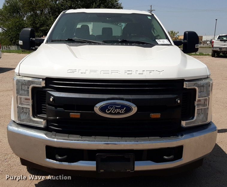 image for item DO3083 2017 Ford F250 Super Duty XL Crew Cab pickup truck