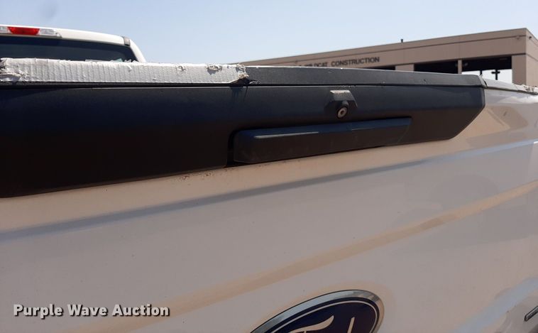 image for item DO3083 2017 Ford F250 Super Duty XL Crew Cab pickup truck