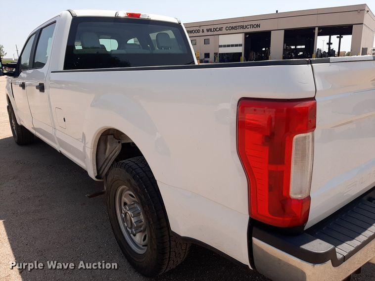 image for item DO3083 2017 Ford F250 Super Duty XL Crew Cab pickup truck