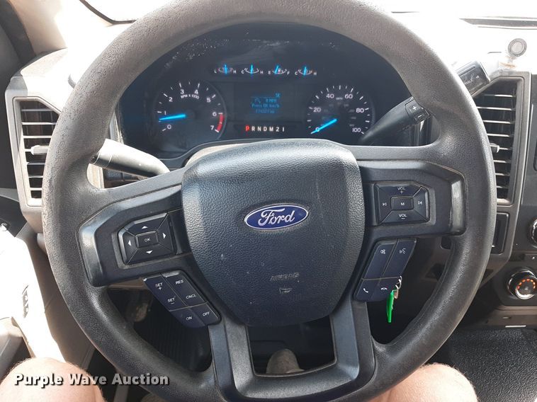 image for item DO3083 2017 Ford F250 Super Duty XL Crew Cab pickup truck