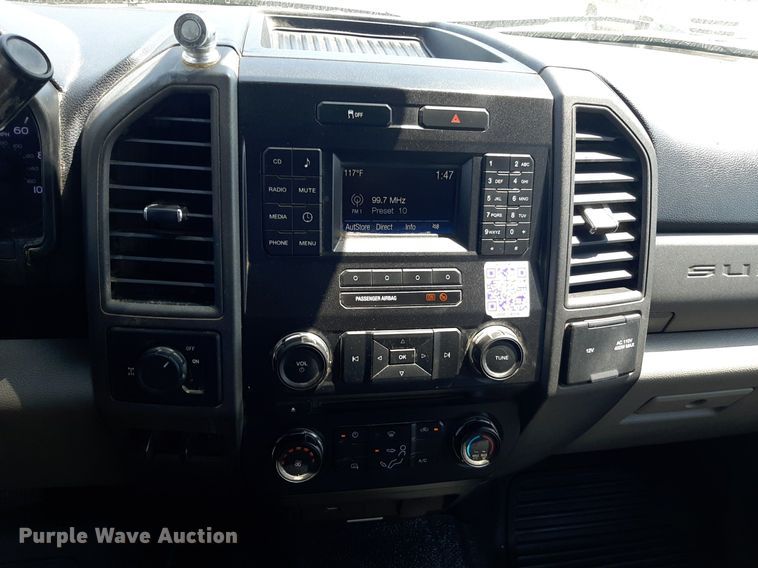 image for item DO3083 2017 Ford F250 Super Duty XL Crew Cab pickup truck