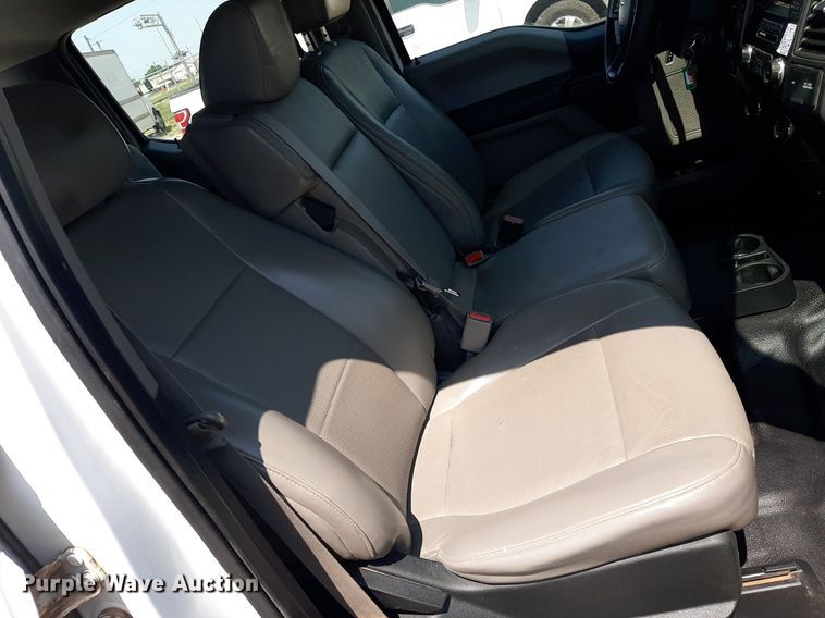 image for item DO3083 2017 Ford F250 Super Duty XL Crew Cab pickup truck