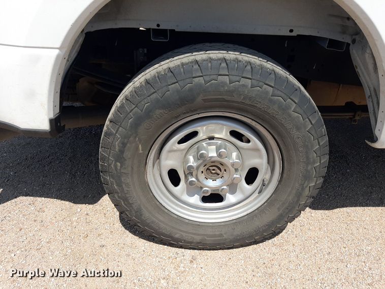 image for item DO3083 2017 Ford F250 Super Duty XL Crew Cab pickup truck