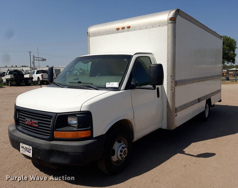 image for item DO3084 2012 GMC G3500  box truck