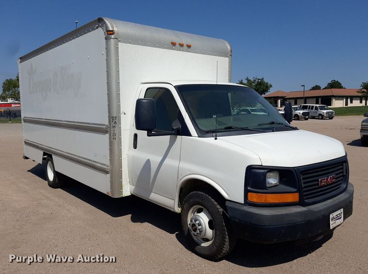 image for item DO3084 2012 GMC G3500  box truck