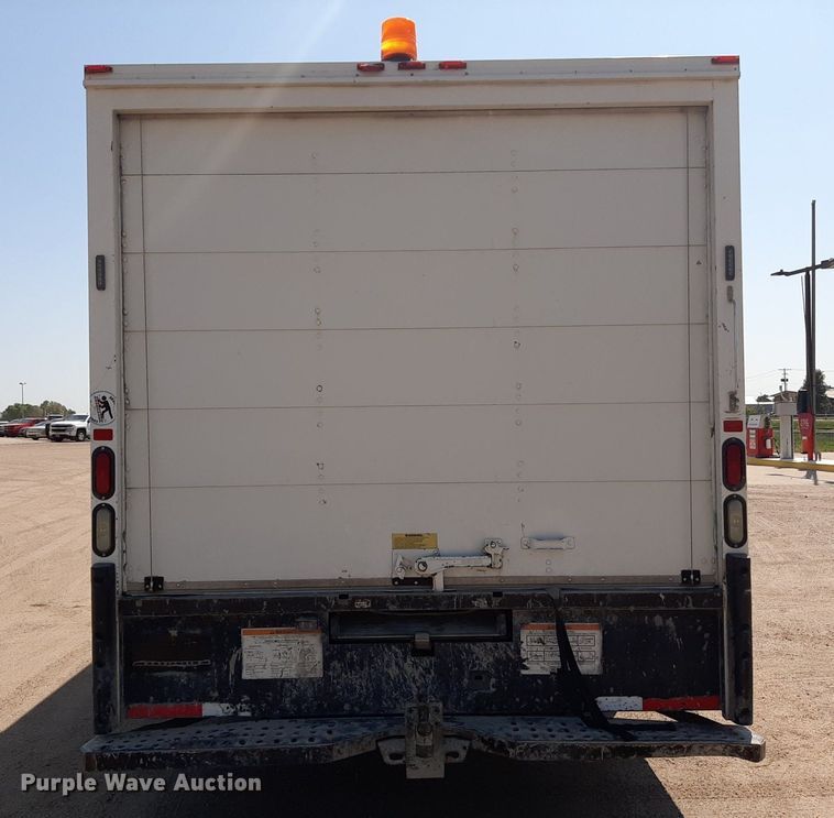 image for item DO3084 2012 GMC G3500  box truck