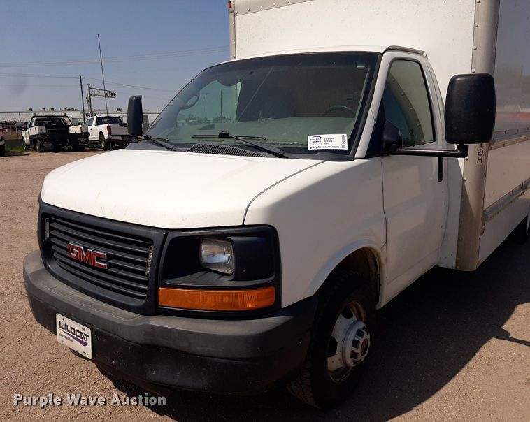 image for item DO3084 2012 GMC G3500  box truck