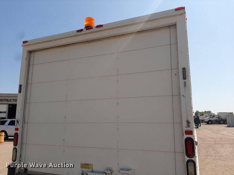 image for item DO3084 2012 GMC G3500  box truck