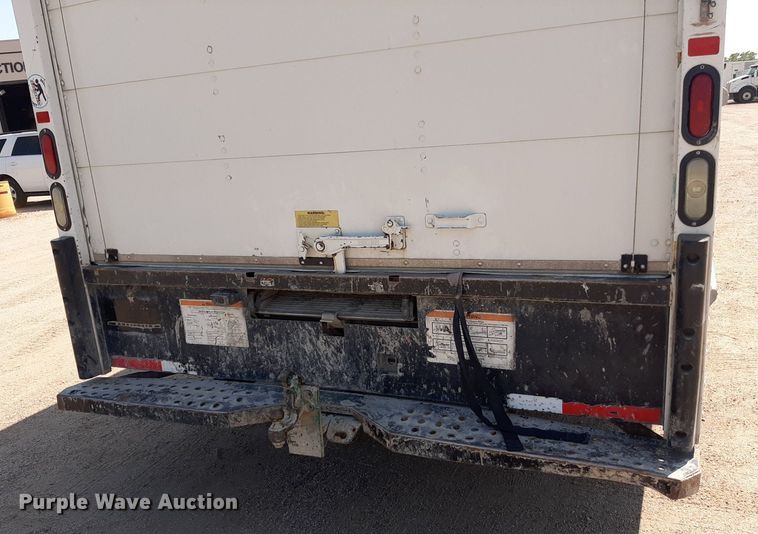 image for item DO3084 2012 GMC G3500  box truck