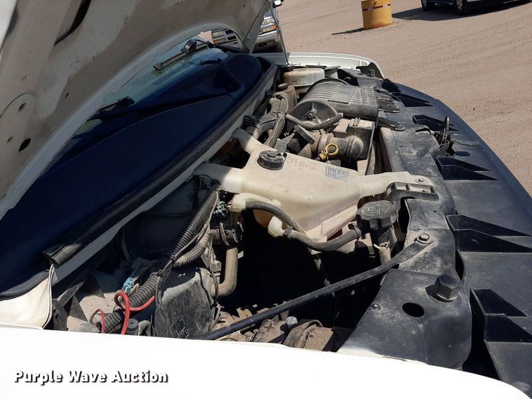 image for item DO3084 2012 GMC G3500  box truck