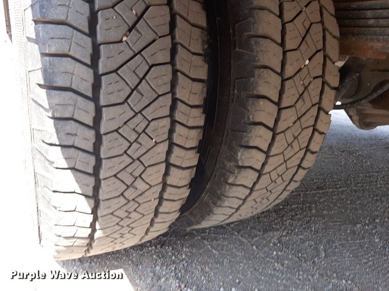 image for item DO3084 2012 GMC G3500  box truck