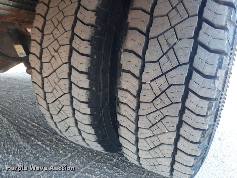 image for item DO3084 2012 GMC G3500  box truck