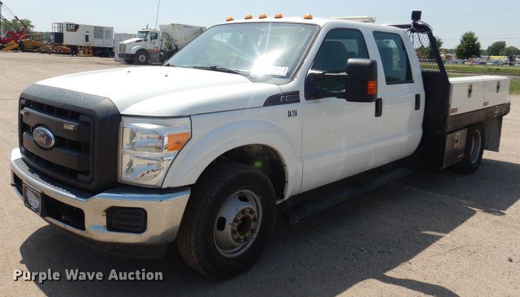 image for item DO3085 2016 Ford F350 Super Duty XL  Crew Cab flatbed pickup truck
