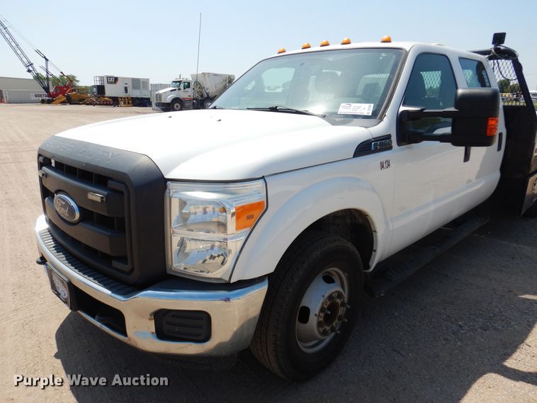 image for item DO3085 2016 Ford F350 Super Duty XL  Crew Cab flatbed pickup truck