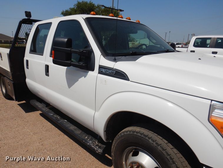 image for item DO3085 2016 Ford F350 Super Duty XL  Crew Cab flatbed pickup truck