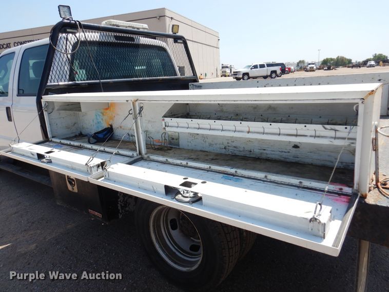 image for item DO3085 2016 Ford F350 Super Duty XL  Crew Cab flatbed pickup truck