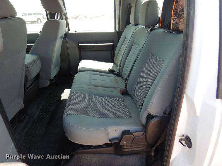 image for item DO3085 2016 Ford F350 Super Duty XL  Crew Cab flatbed pickup truck