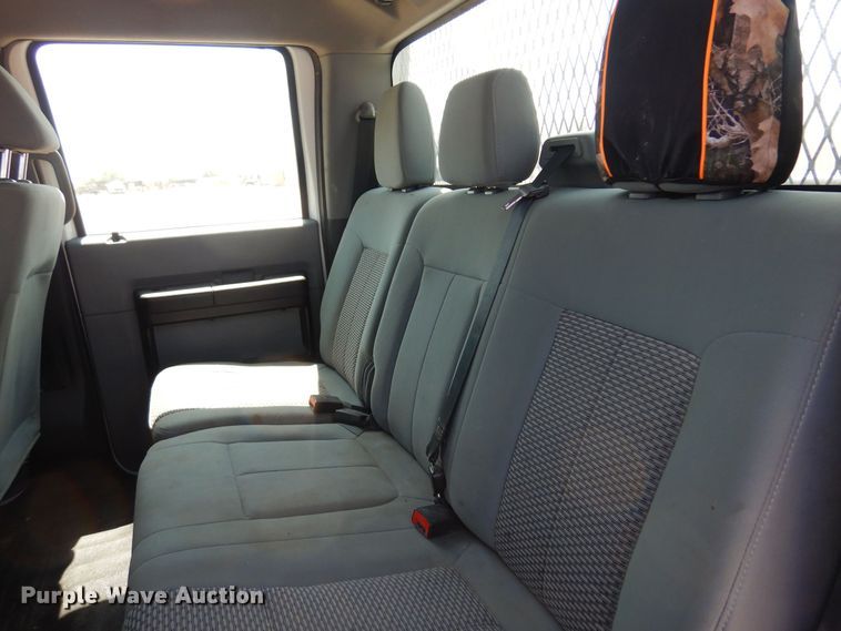 image for item DO3085 2016 Ford F350 Super Duty XL  Crew Cab flatbed pickup truck