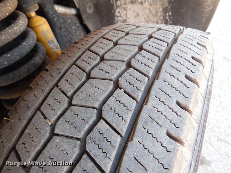 image for item DO3085 2016 Ford F350 Super Duty XL  Crew Cab flatbed pickup truck