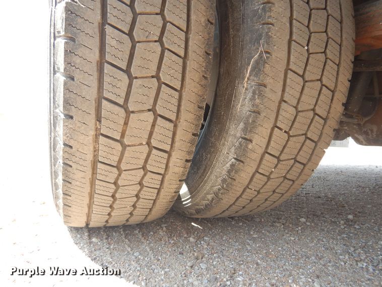 image for item DO3085 2016 Ford F350 Super Duty XL  Crew Cab flatbed pickup truck