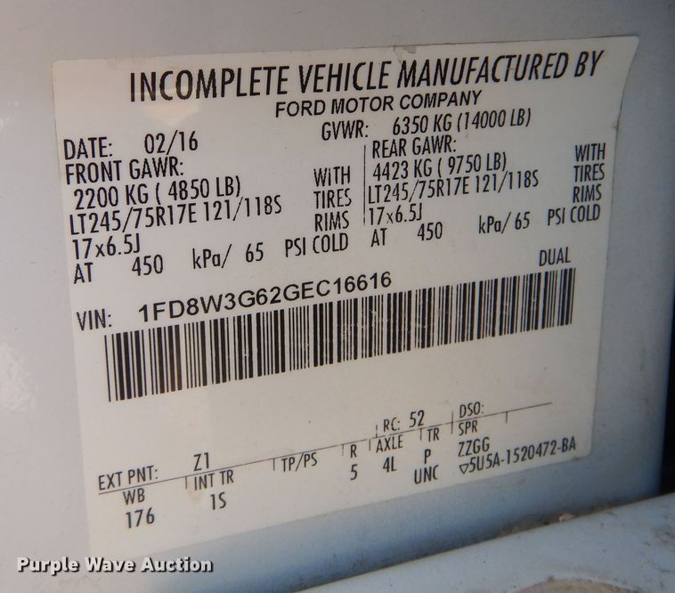 image for item DO3085 2016 Ford F350 Super Duty XL  Crew Cab flatbed pickup truck