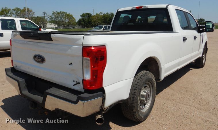 image for item DO3086 2018 Ford F250 Super Duty XL Crew Cab pickup truck