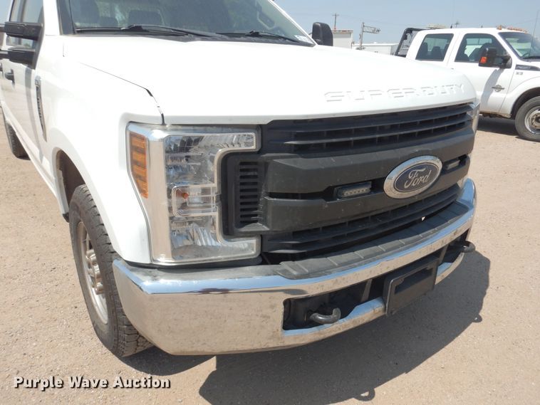 image for item DO3086 2018 Ford F250 Super Duty XL Crew Cab pickup truck