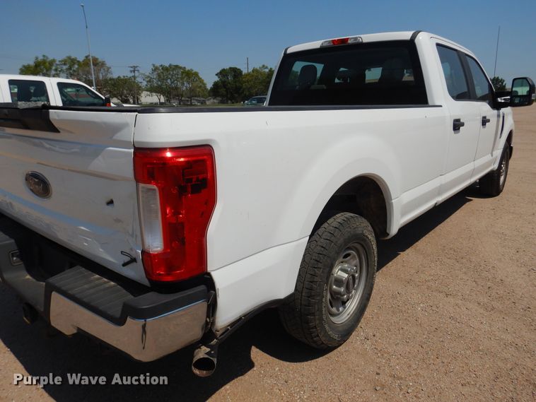 image for item DO3086 2018 Ford F250 Super Duty XL Crew Cab pickup truck