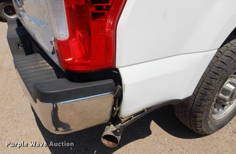 image for item DO3086 2018 Ford F250 Super Duty XL Crew Cab pickup truck