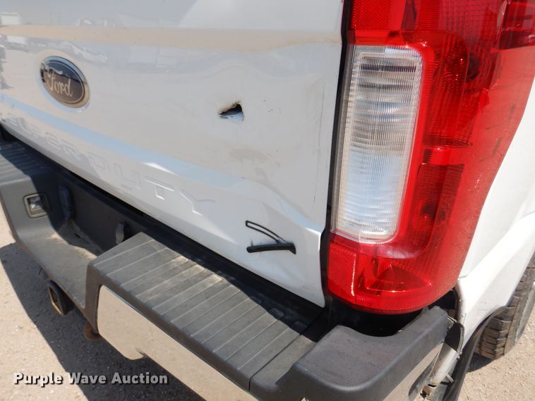 image for item DO3086 2018 Ford F250 Super Duty XL Crew Cab pickup truck