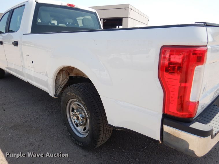 image for item DO3086 2018 Ford F250 Super Duty XL Crew Cab pickup truck