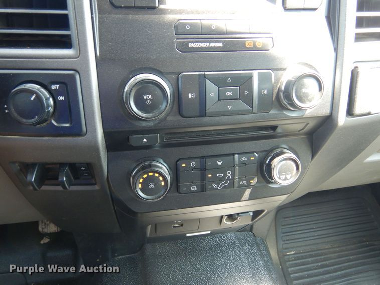 image for item DO3086 2018 Ford F250 Super Duty XL Crew Cab pickup truck