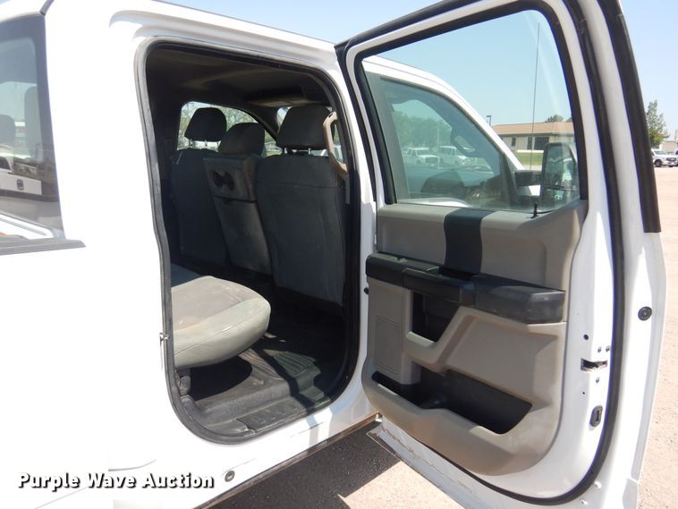 image for item DO3086 2018 Ford F250 Super Duty XL Crew Cab pickup truck