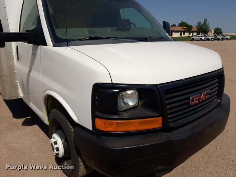 image for item DO3087 2012 GMC G3500  box truck