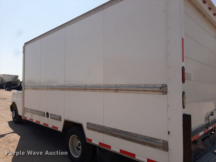 image for item DO3087 2012 GMC G3500  box truck