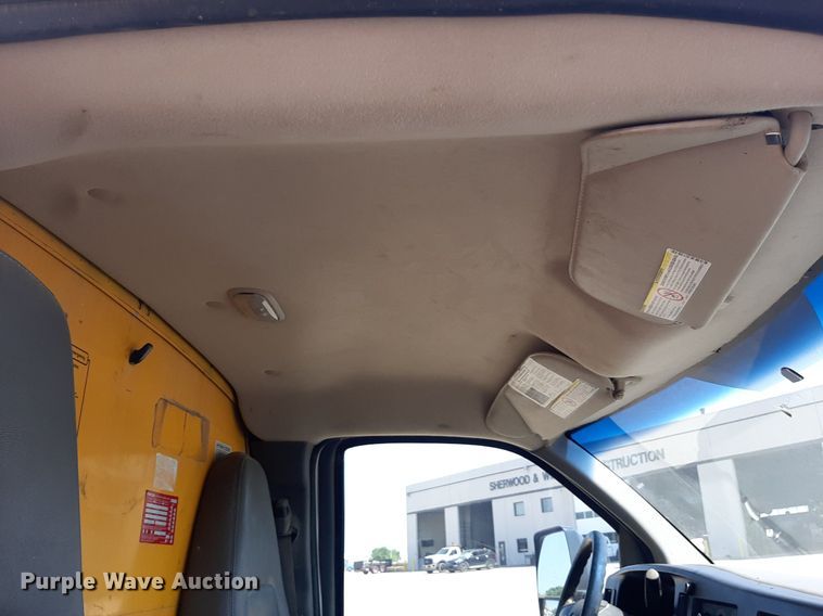 image for item DO3087 2012 GMC G3500  box truck