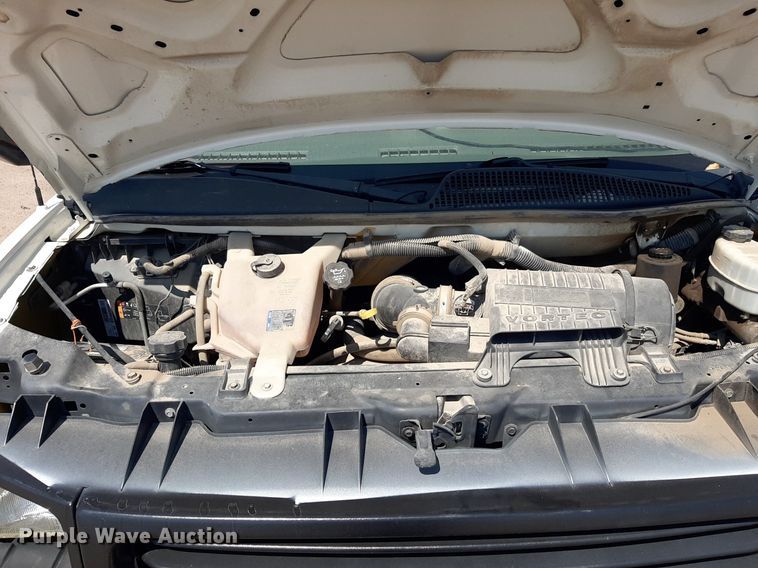 image for item DO3087 2012 GMC G3500  box truck