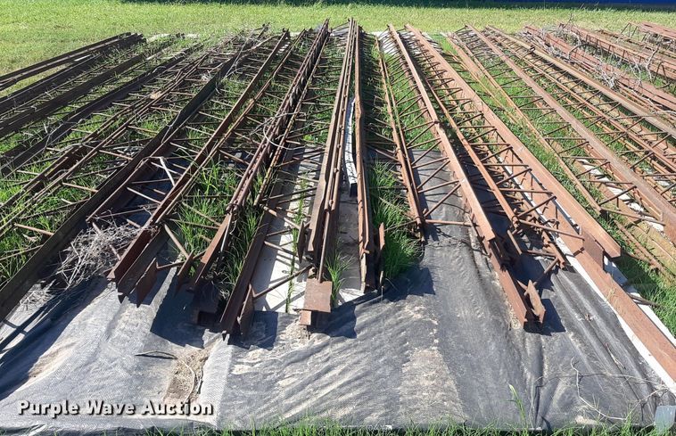 image for item DO3106 Approximately 45 metal trusses