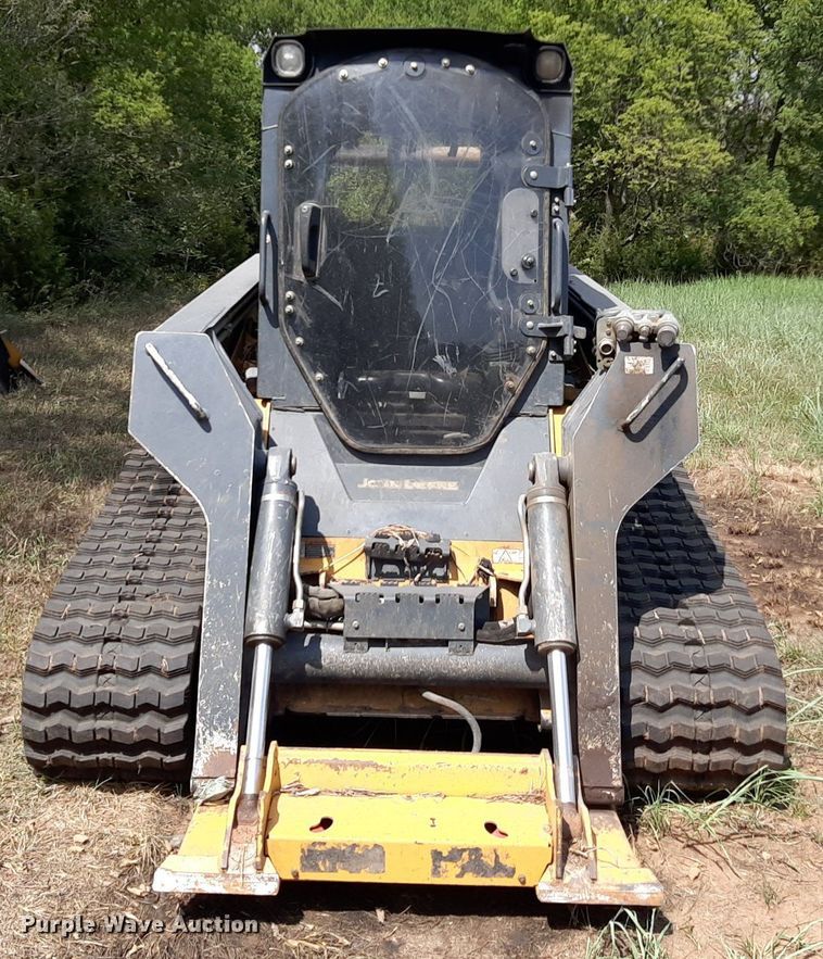 image for item DO3116 2013 John Deere 333E  tracked skid steer loader