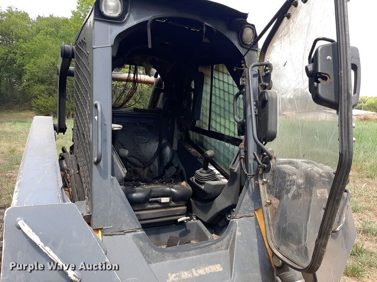 image for item DO3116 2013 John Deere 333E  tracked skid steer loader