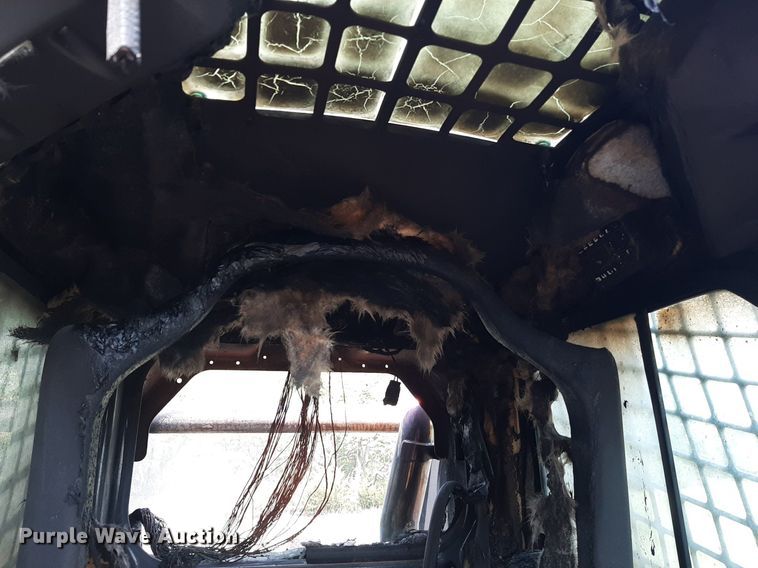 image for item DO3116 2013 John Deere 333E  tracked skid steer loader