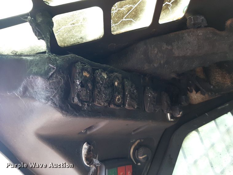 image for item DO3116 2013 John Deere 333E  tracked skid steer loader