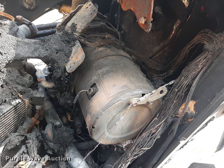 image for item DO3116 2013 John Deere 333E  tracked skid steer loader